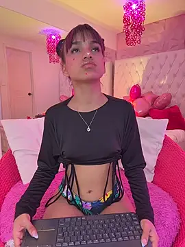 Kitty madness online show from March 13, 2:23 pm