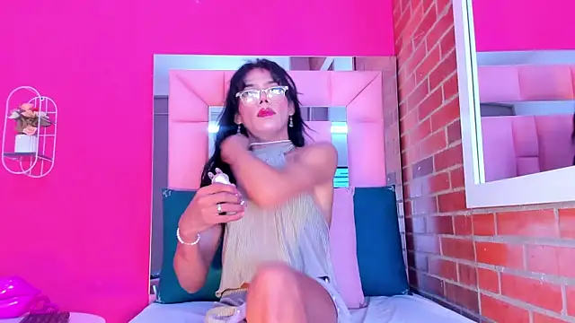 Snapshot of Baby_doll_XOXO chatting on February 11, 3:50 pm Baby doll XOXO online show from February 11, 3:50 pm