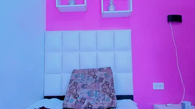 Snapshot of Baby_doll_XOXO chatting on February 12, 8:37 pm Baby doll XOXO online show from February 12, 8:37 pm