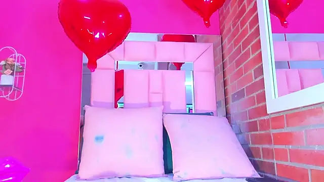 Snapshot of Baby_doll_XOXO chatting on February 14, 9:00 pm Baby doll XOXO online show from February 14, 9:00 pm