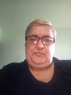 Snapshot of SusanStar874 chatting on June 30, 1:34 pm SusanStar874 online show from June 30, 1:34 pm