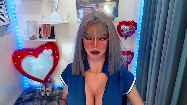 Snapshot of Sexyshamara chatting on February 16, 1:02 am Sexyshamara online show from February 16, 1:02 am