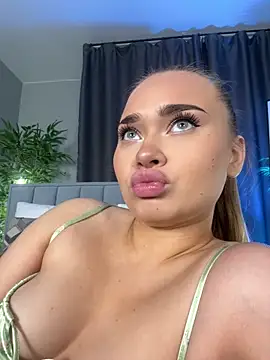 MonicaWestt online show from February 2, 8:13 am