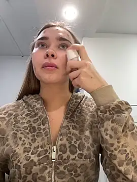 MonicaWestt online show from March 8, 7:01 am