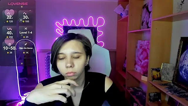 Scarlet Sirenn online show from February 6, 8:29 am