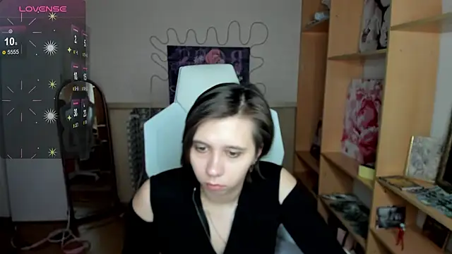 Scarlet Sirenn online show from February 25, 5:17 am