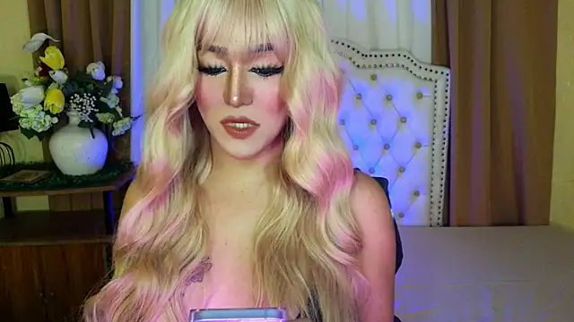 ChloeAsian online show from March 15, 10:21 am