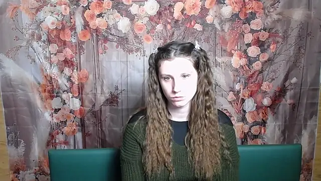 Snapshot of LilianaShine chatting on February 1, 11:53 am LilianaShine online show from February 1, 11:53 am