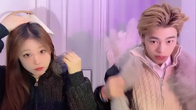 SM JIAJIA ZL online show from March 5, 5:20 pm