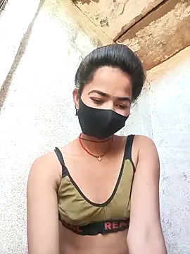 Sunali Bendre online show from March 9, 2:26 am