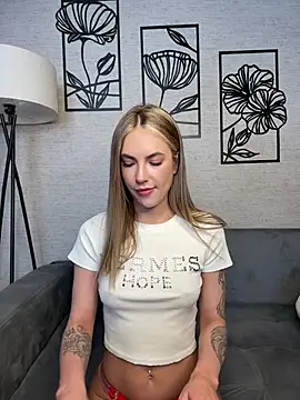 xXKelly bonb0nXx online show from March 19, 8:18 am