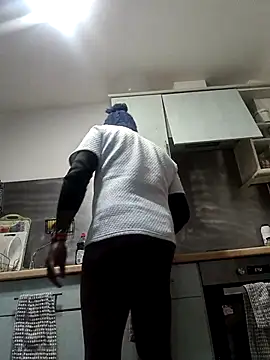 Truelove001 online show from February 2, 7:51 am