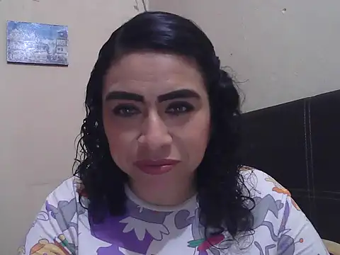 Snapshot of DalilahMx chatting on February 19, 5:42 pm DalilahMx online show from February 19, 5:42 pm