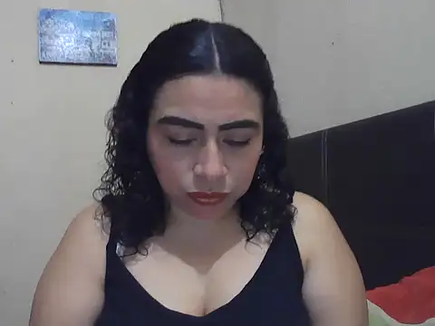 Snapshot of DalilahMx chatting on February 20, 3:23 pm DalilahMx online show from February 20, 3:23 pm