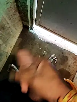 Snapshot of sudip999999 chatting on February 4, 7:14 am sudip999999 online show from February 4, 7:14 am