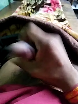 Snapshot of sudip999999 chatting on February 25, 2:32 am sudip999999 online show from February 25, 2:32 am