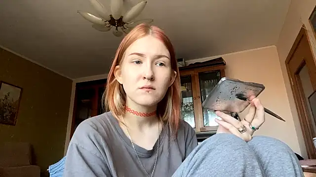 Snapshot of LaureenVielma chatting on February 11, 7:13 am LaureenVielma online show from February 11, 7:13 am