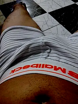 miximilian online show from March 26, 1:33 am