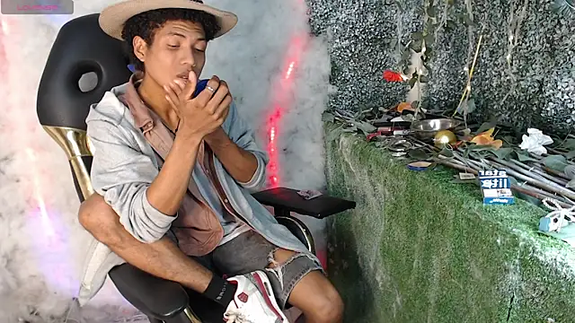 Walkers05 online show from March 15, 2:28 am