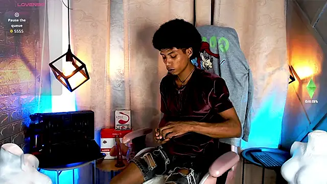 Walkers05 online show from March 31, 11:27 pm