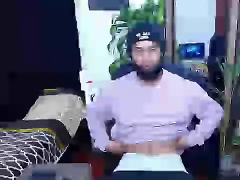 Snapshot of _noahdiaz chatting on February 21, 5:41 am noahdiaz online show from February 21, 5:41 am