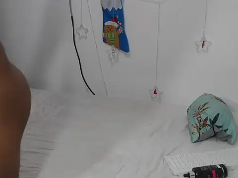 Snapshot of salomeh_ chatting on January 31, 7:11 pm salomeh online show from January 31, 7:11 pm