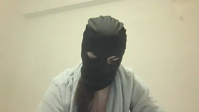 Snapshot of MissMaxime chatting on March 9, 11:09 pm MissMaxime online show from March 9, 11:09 pm