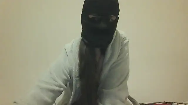 Snapshot of MissMaxime chatting on March 10, 10:59 pm MissMaxime online show from March 10, 10:59 pm
