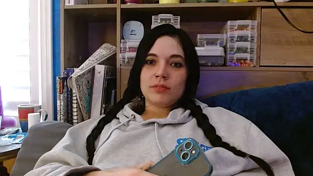 Snapshot of ahungkittykat chatting on April 1, 5:32 pm ahungkittykat online show from April 1, 5:32 pm