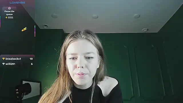  Tina Tayllor  online show from March 8, 8:34 pm