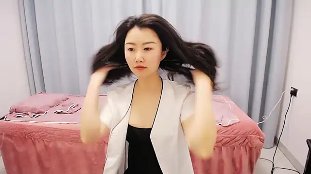 anne2026 online show from April 1, 12:55 am