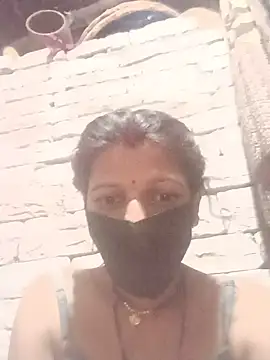 Divya-11431 online show from May 26, 6:37 pm