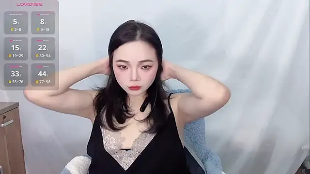 Snapshot of Eliana-ik chatting on February 10, 6:17 am Eliana-ik online show from February 10, 6:17 am