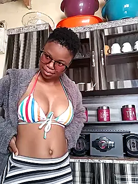 Sexylionessxx27 online show from February 4, 6:30 am