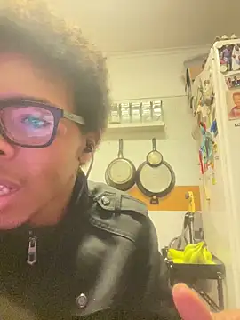 ELPikaPreta online show from February 16, 1:24 am