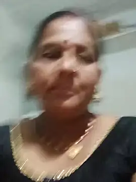 Snapshot of Hirdesh_sahhu chatting on February 8, 9:40 pm Hirdesh sahhu online show from February 8, 9:40 pm