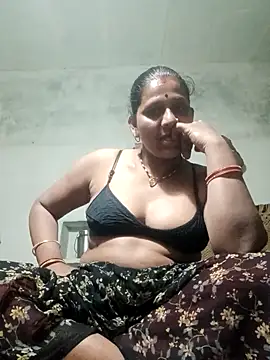 Snapshot of Hirdesh_sahhu chatting on February 18, 5:09 pm Hirdesh sahhu online show from February 18, 5:09 pm