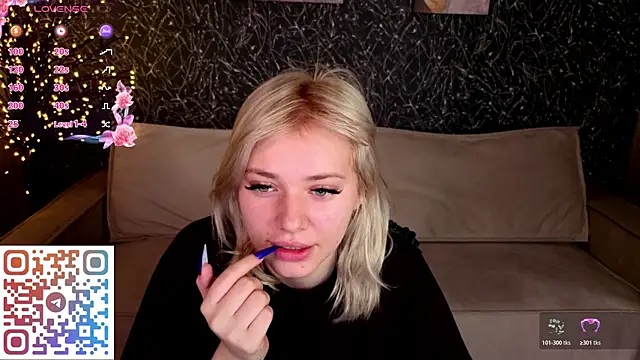 Kate Krose online show from May 21, 4:58 pm