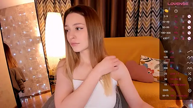 cherrykississ online show from February 21, 8:37 am