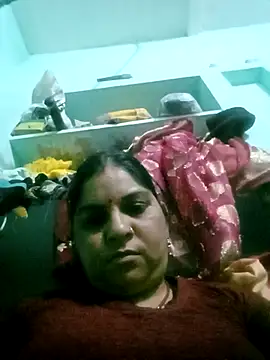 Snapshot of Rajni248096 chatting on March 2, 5:20 pm Rajni248096 online show from March 2, 5:20 pm