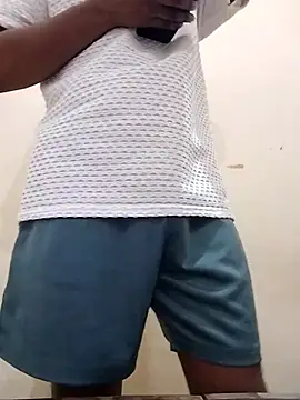 Snapshot of sanem4697 chatting on March 2, 7:43 pm sanem4697 online show from March 2, 7:43 pm