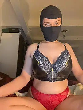 Snapshot of HelinHot chatting on February 18, 9:11 pm HelinHot online show from February 18, 9:11 pm