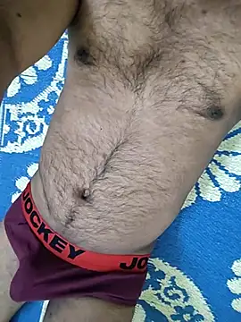 Snapshot of Romantic_boy143 chatting on July 8, 8:24 pm Romantic boy143 online show from July 8, 8:24 pm
