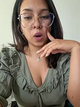 Snapshot of ISABELLA-24_ chatting on February 26, 4:39 pm ISABELLA-24 online show from February 26, 4:39 pm