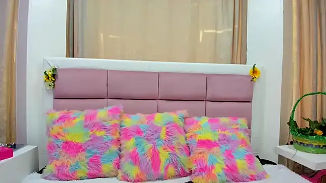 Snapshot of Keiry_Paloma chatting on February 7, 1:26 pm Keiry Paloma online show from February 7, 1:26 pm