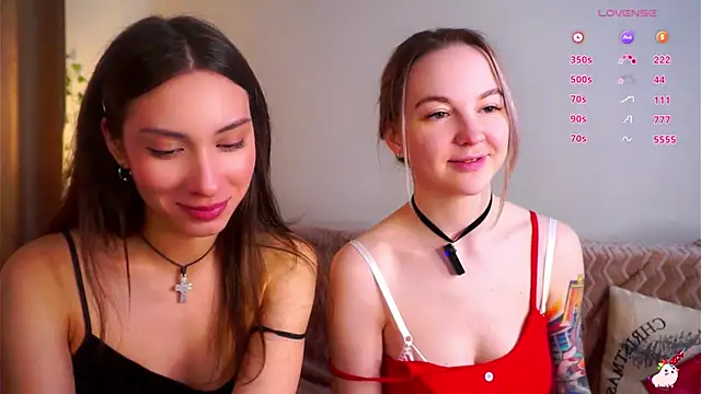 AricaPetties online show from April 1, 1:41 pm