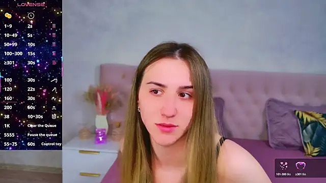 JasminUqueen online show from May 7, 1:44 am