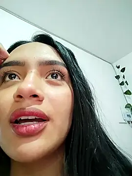 Snapshot of cynliu chatting on February 5, 6:34 pm cynliu online show from February 5, 6:34 pm