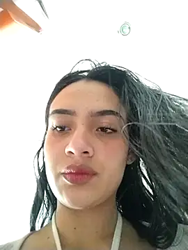 Snapshot of cynliu chatting on February 6, 9:29 pm cynliu online show from February 6, 9:29 pm