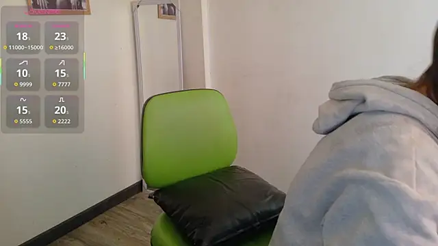 PaulaSantanaOf online show from February 21, 5:25 pm